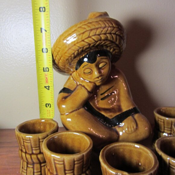siesta man ceramic decanter vintage mexico & 6 shot glasses (about 3 oz) (W5773) - Picture 4 of 15